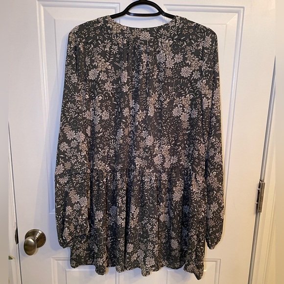 Reitmans- Floral Long Sleeve Blouse - Picture 6 of 6